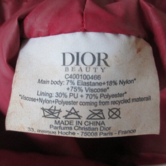 DIOR MAKEUP BAG🌺 - Picture 10 of 13